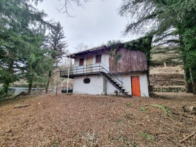 Casa indipendente con giardino 