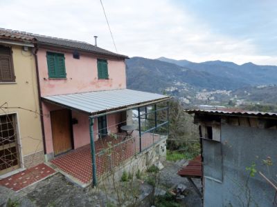 Casa indipendente con terrazza